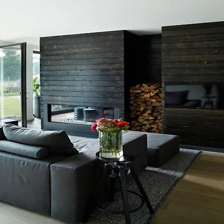 Semesterbostad Blissful Holiday In With Jacuzzi Aywaille